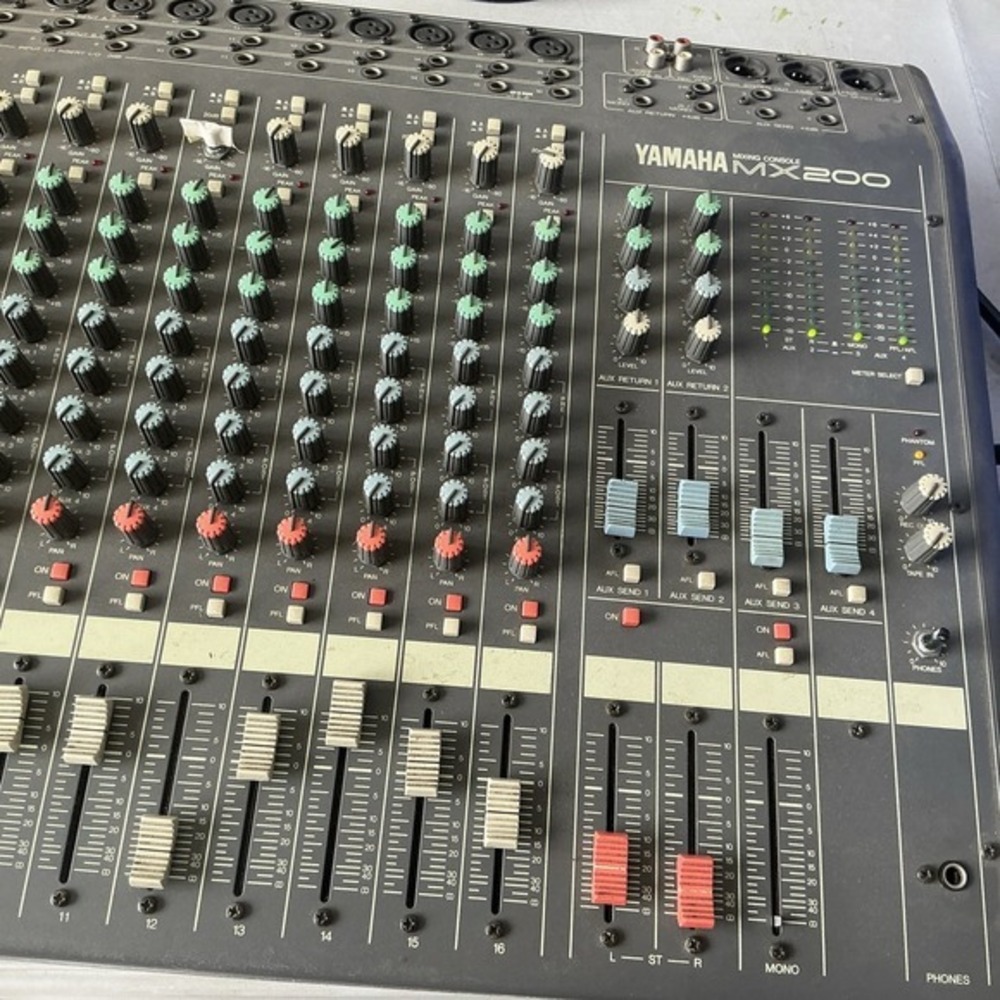 Yamaha Mx 200 -24 Mixer‎